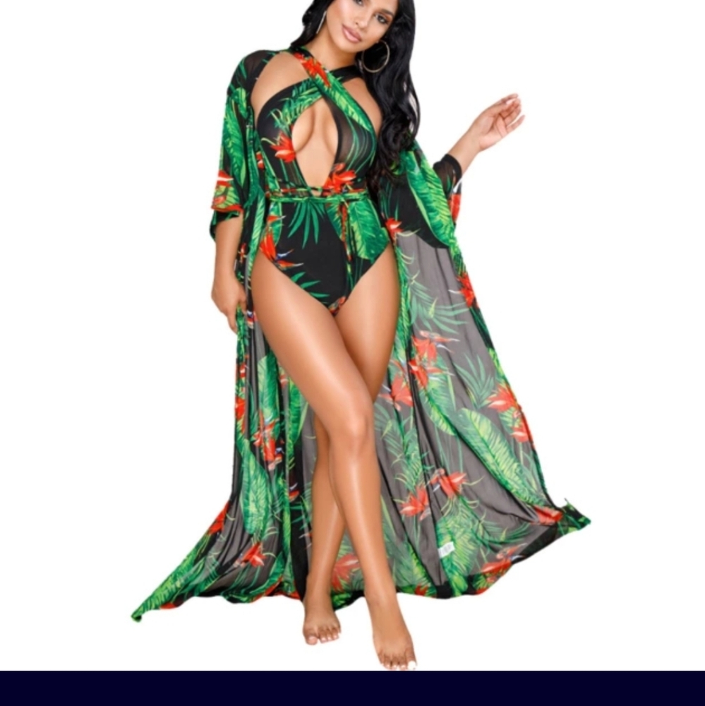 Swimwear - Picture 5 of 8